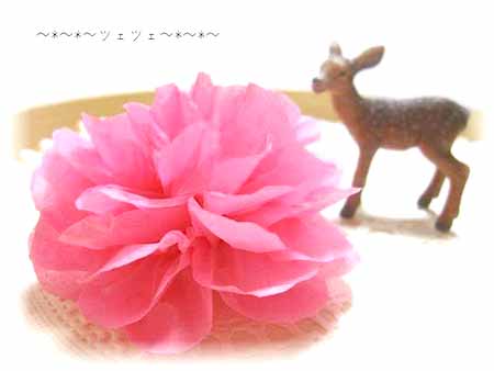 花紙で簡単ポンポンや桜にカーネーションの作り方 アレンジ飾り方を紹介 コタローの日常喫茶
